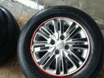 低价出售K2轮胎与轮毂 天津汽车配件市场的实惠选择